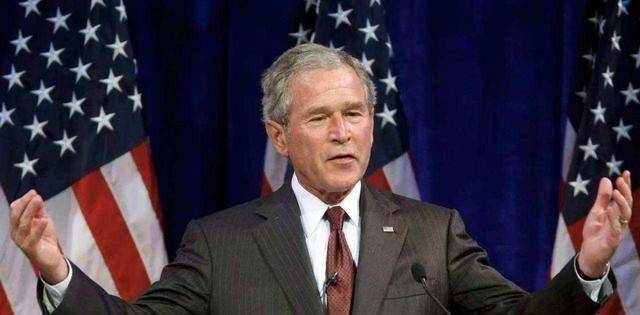 曾一手发动两场战争如今75岁的美国前总统小布什现状如何