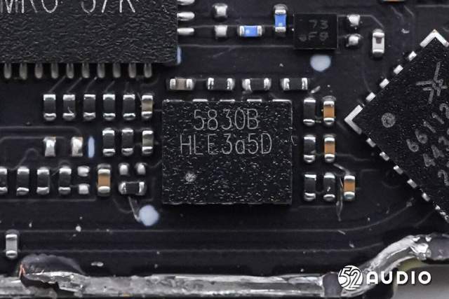 为蓝牙音频soc提供时钟的晶振特写,规格:24.0mhz.