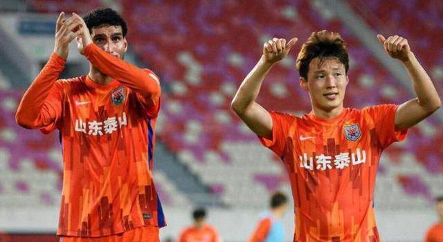 泰山队决定提前与费南多续约稳固国足主力位置