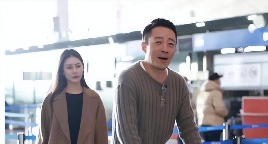 汪小菲晒钻戒求婚成功未婚妻和大s祖籍相同网友辣评台性恋