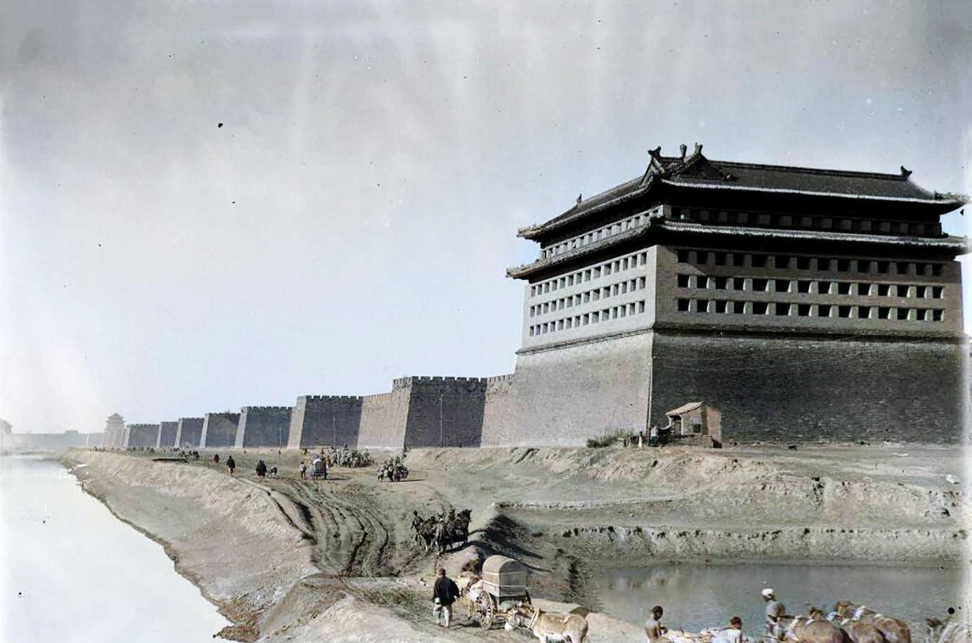 清末时期的北京很热闹也很破败呈现出一片末日的景象