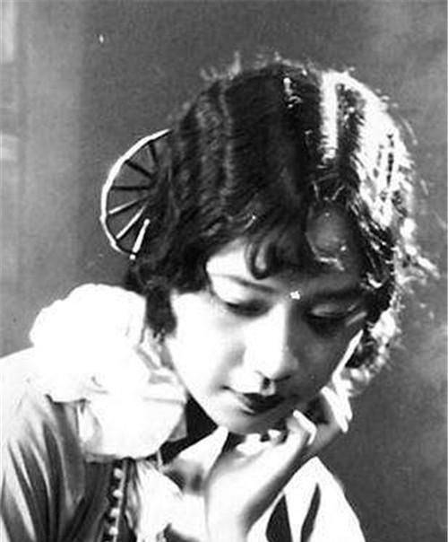 妻子无意间发现一张泛黄老照片,她转身便含泪自尽_于立忱_郭安娜_张琼