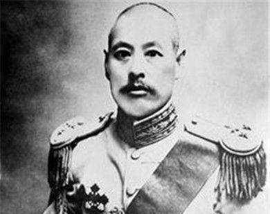 原创杨森治军有奇招晚上不让士兵穿裤子以免逃跑