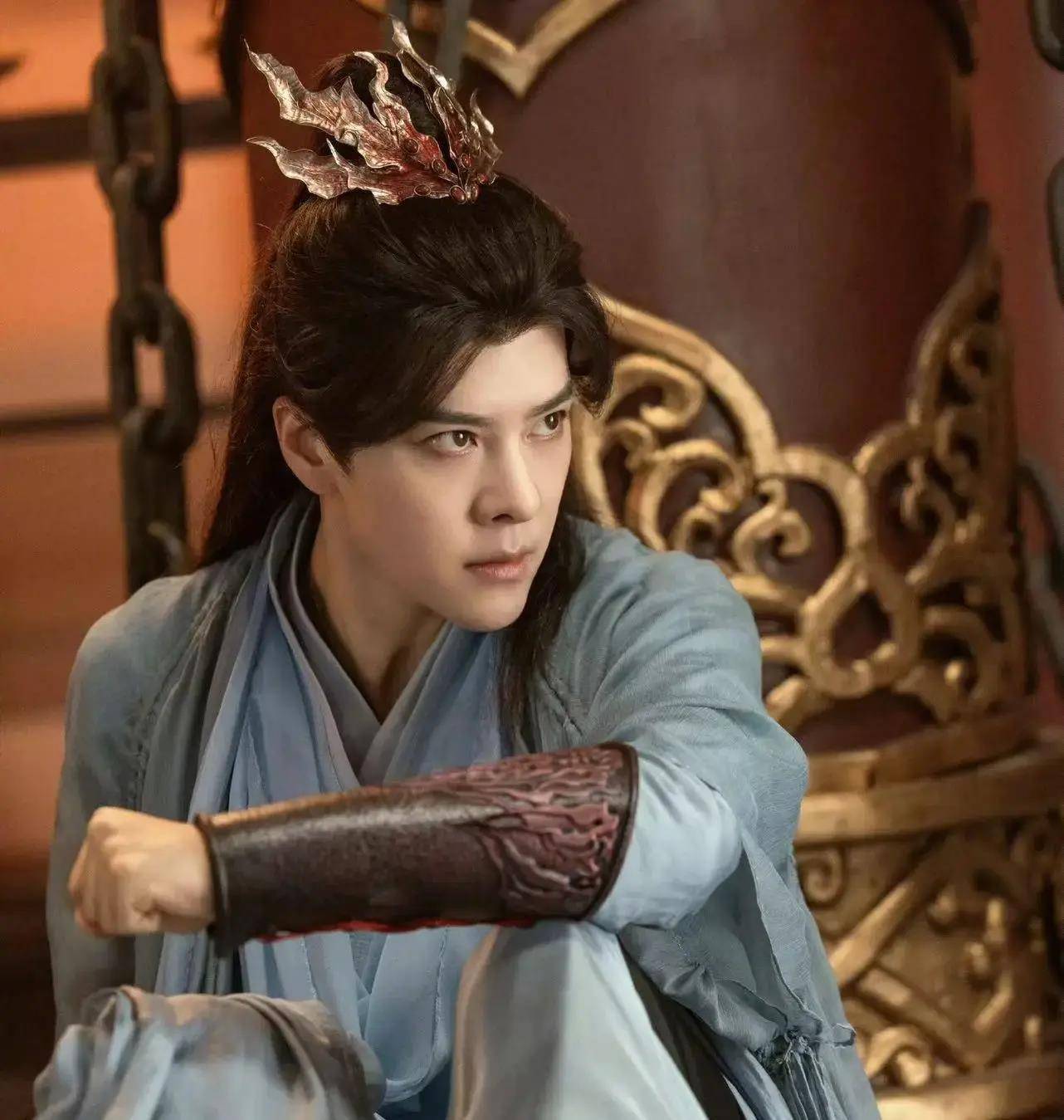 冲着林更新去看《与凤行》,却被演技炸裂的男五号徐海乔吸引目光_凤来