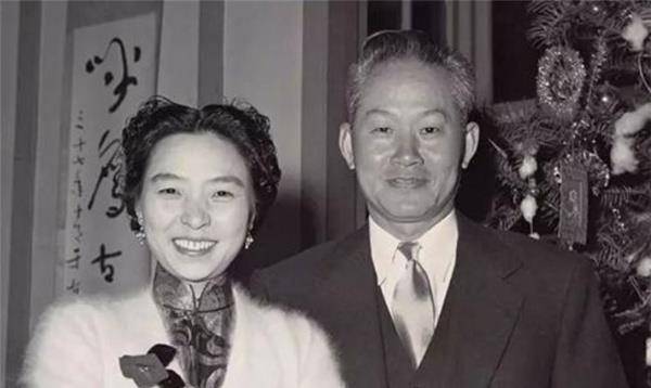 与她提出离婚,她答应,而后在家任劳任怨照看公婆_孙立人_龚夕涛_妻子