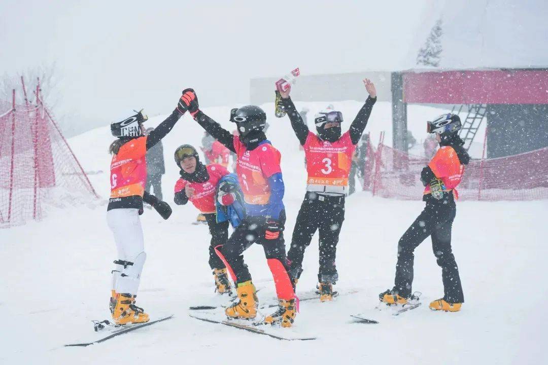 喜报延庆冰雪小将再夺2金1银2铜