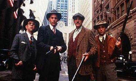 1981年,已经牢牢控制了蒙特利尔的尼科洛,也与纽约的博南诺家族加紧