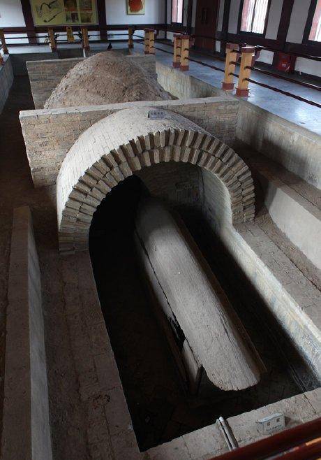 原创三国名将朱然墓地活捉关羽名震敌国图9出土文物禁止出国展览