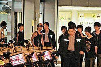 原创绰号屯门之虎因帮派内讧遭遇刺杀他大难不死逃离江湖