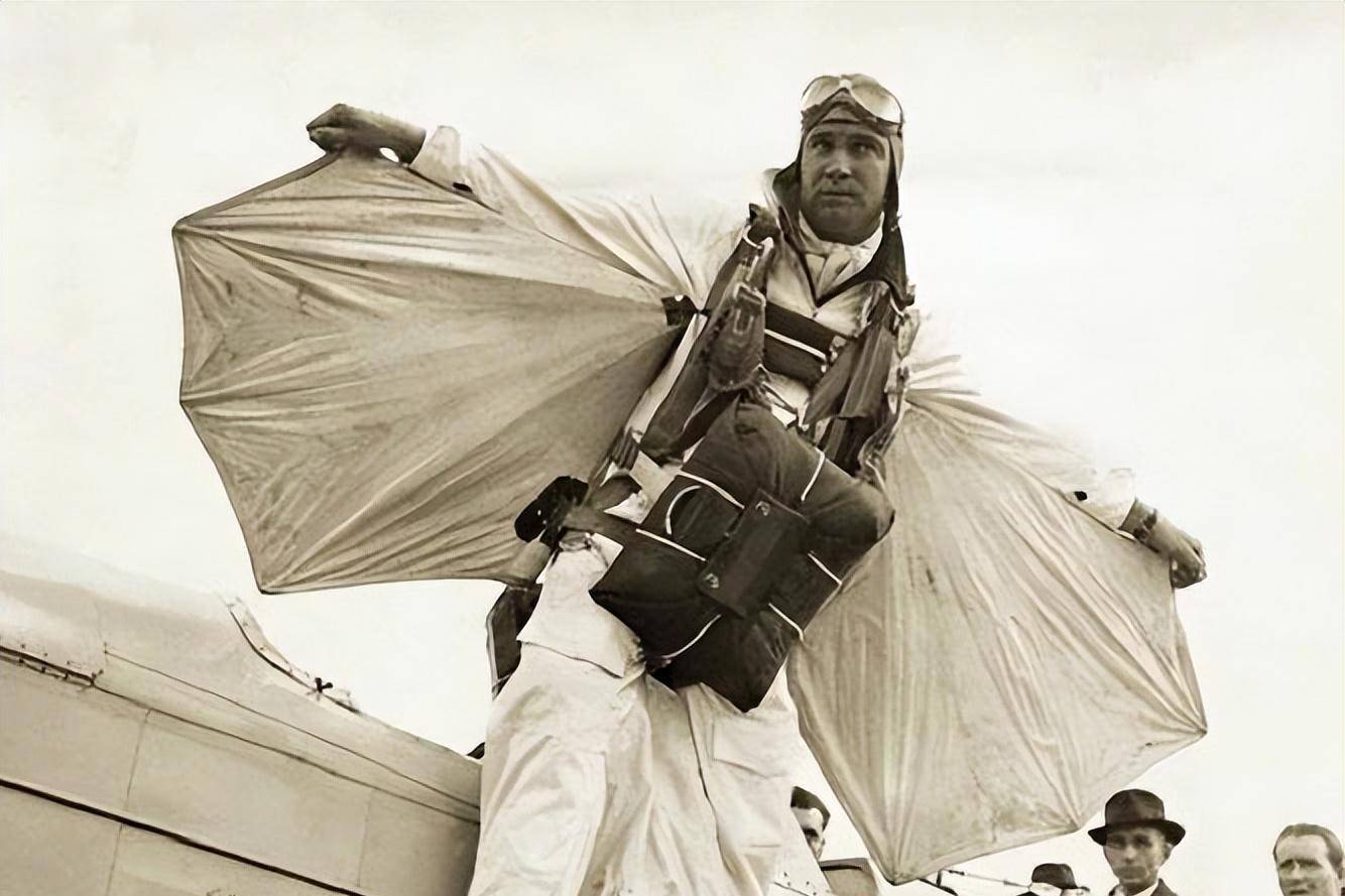 原创2020年大四女生刘安天门山翼装飞行时遇难极限运动值得吗