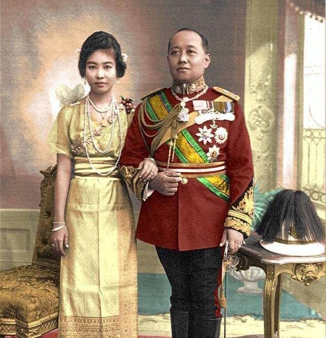 泰国王室的历史旧相片:从拉玛四世和拉玛七世,还有满宫佳丽_拉玛六世