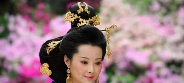 她在炕床上克死两任丈夫第三次嫁给皇帝一个王朝随之崩塌