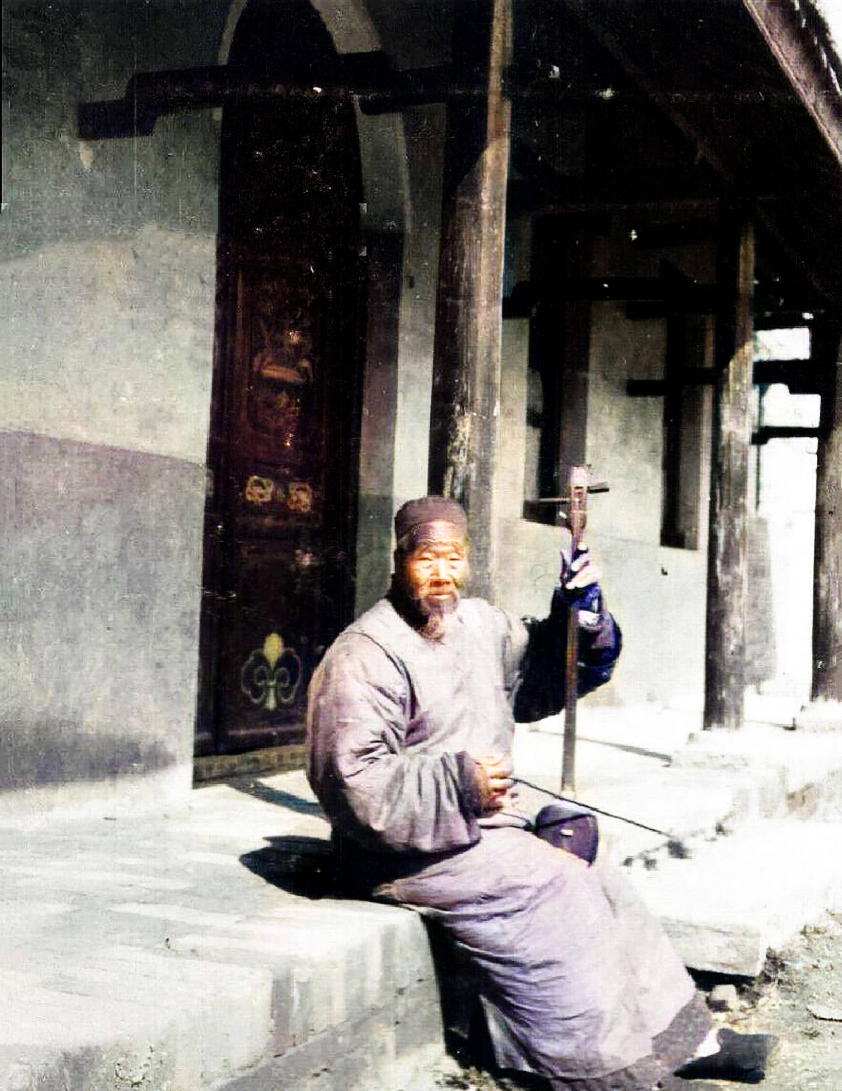 湖北孝感:清末时期汉川的百姓生活影像_男子_照片_意大利