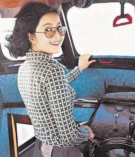 原创原创30年小三抢闺蜜老公夺千万家产侯佩岑妈妈好狠一女的