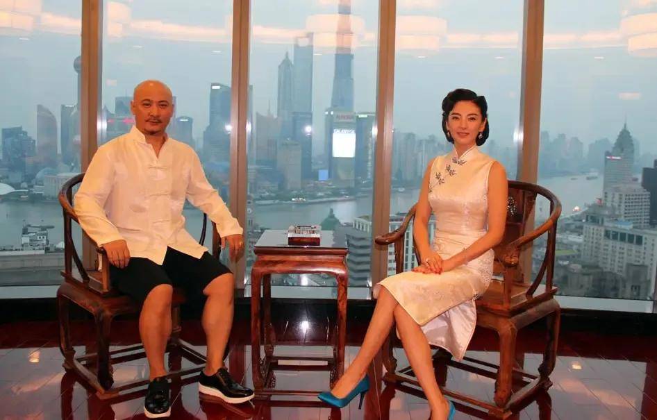原创蒋雯丽陪娃读书移居英国传闻曾为老公掌掴女演员