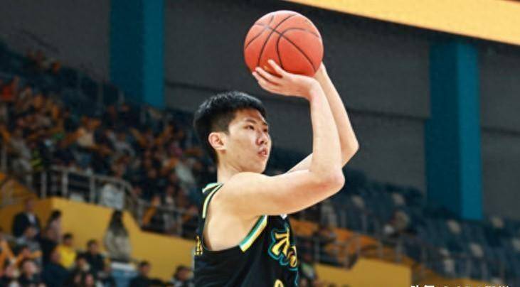 广厦惨败广东!后场 胡金秋迷失,弗洛伊德首秀崩盘,赵嘉仁仍铁_比赛_防