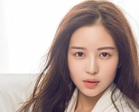 底子好不用化妆素颜也很美的三大星座女而且人缘超好