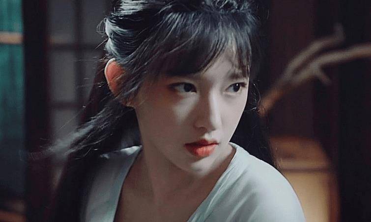 芭比"程潇,上围丰满傲人被称"奶潇",已活成一个笑话_作品_舞蹈_演技