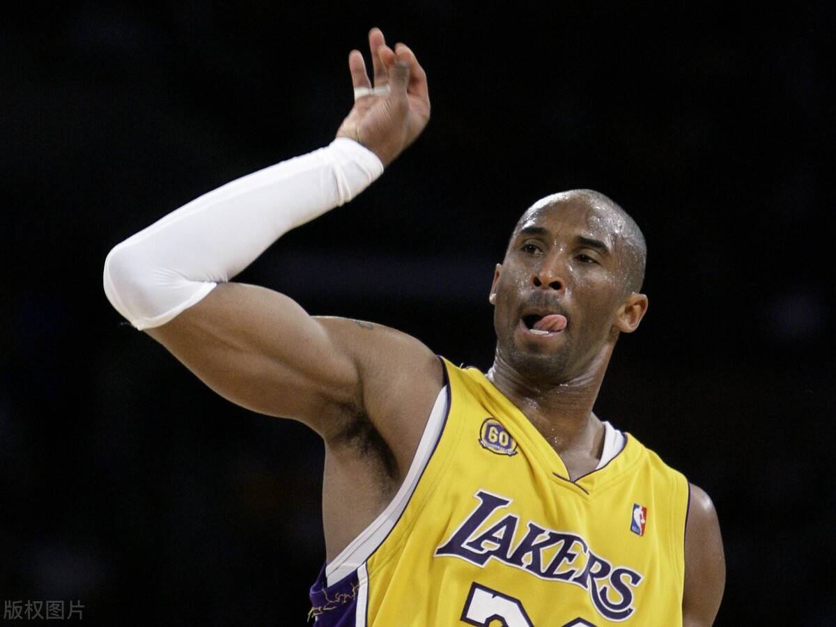 科比50次出手投进了其中的22球,命中率为44.0%.