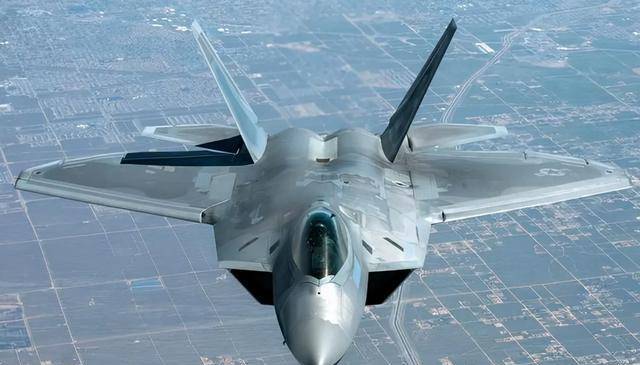 原创美国总统的专机空军一号号称无法击落的飞机究竟有多强