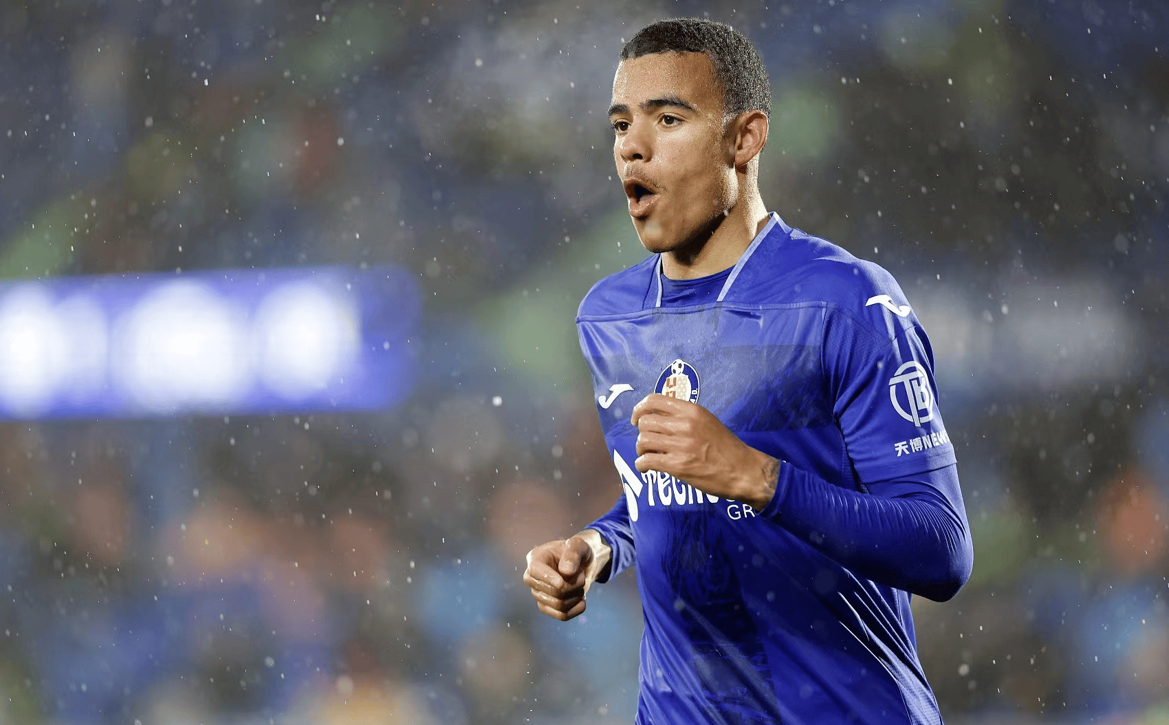 格林伍德是一位非常有前途的年轻射手,他的得分效率极高.