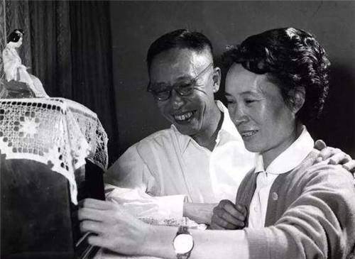 原创溥仪晚年去看望还在世的仆人仆人齐声喊出3个字让他红了眼眶