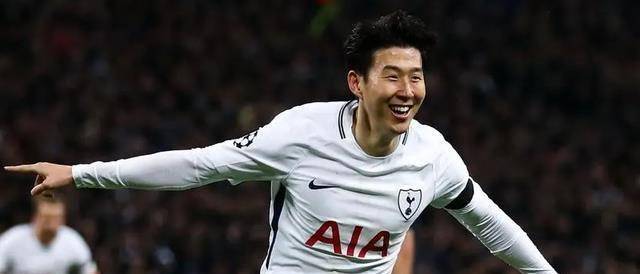 而热刺门将罗宾逊也在采访中对这件事进行了点评:"我知道孙兴慜没有