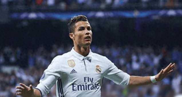 原创恭喜c罗重返皇马佛爷正式邀请尽显球王牌面劳尔羡慕了