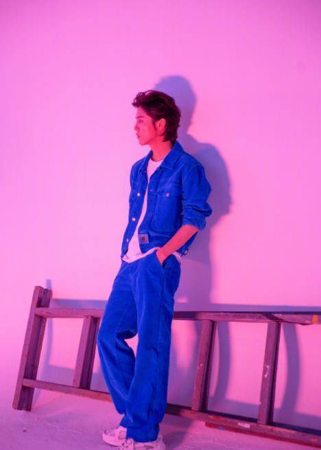 原创有种成熟叫鹿晗谈恋爱换直男刘海发型后越来越有男人味