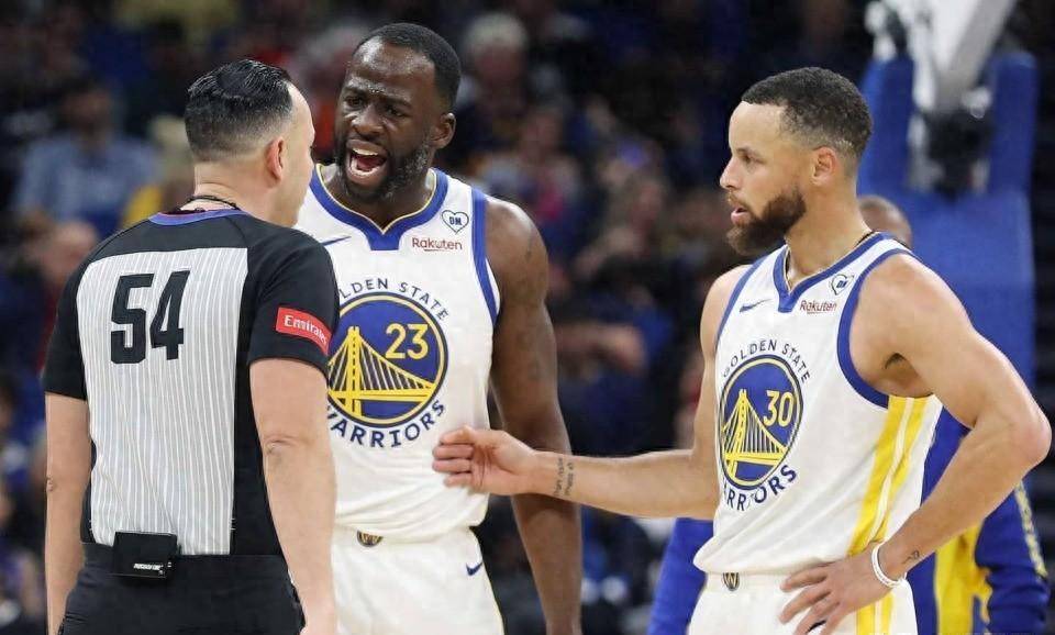 原创库里12年首次破防搞崩心态勇士跟队记者证实交易格林成必选项