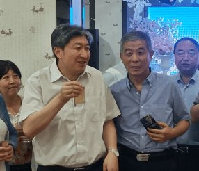 吕吉山点评定襄县委主要领导赵某的干部作风_康养_赵亚静_县委书记