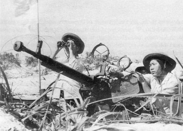 原创越南抗美战争中的女兵作战勇敢灵活图9为孤身女兵活捉美军