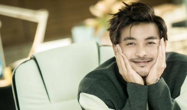 李佳航回怼网友我是你爹网友不愧是爱情公寓最有种的男人