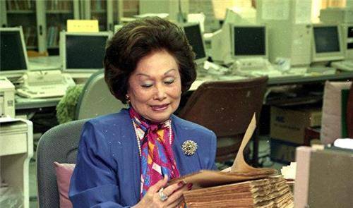 她是飞虎队遗孀,被8位美国总统重用,一生最大心愿:中国强大_陈香梅