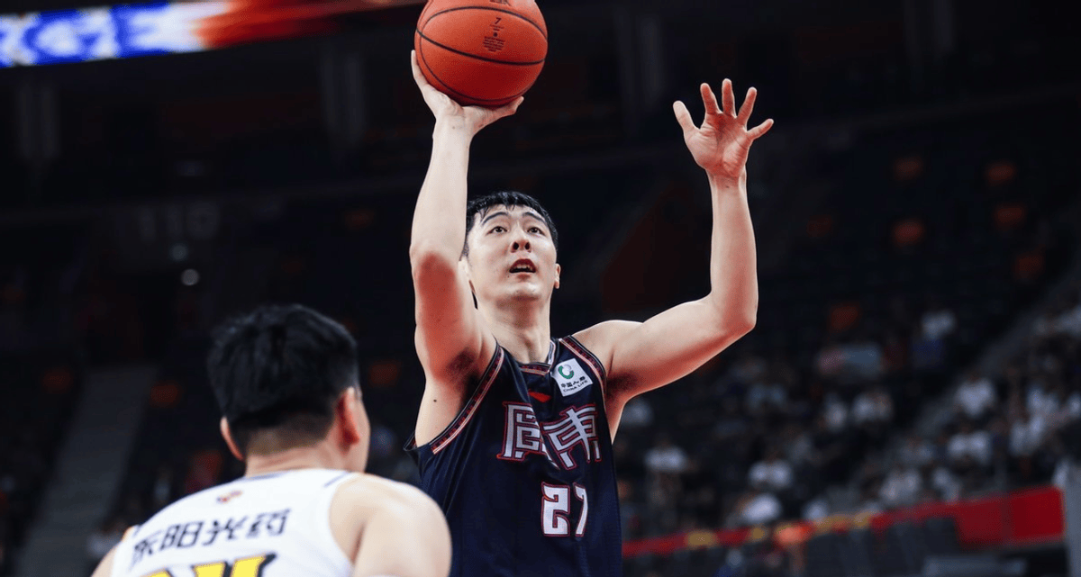 原创大步跨过广厦以后广东华南虎冲击全胜结束常规赛