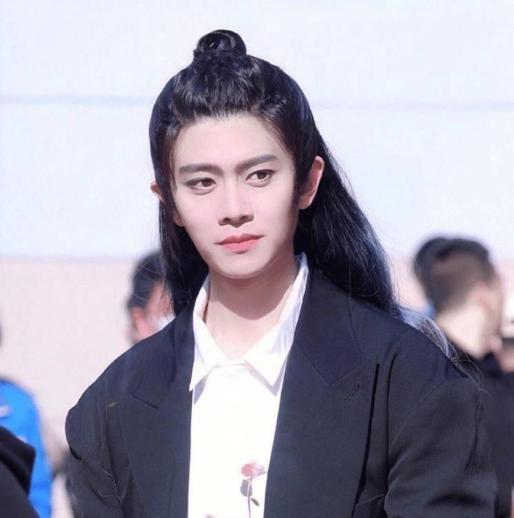 任嘉伦《长歌行》