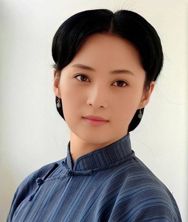 老舍临死前的内心挣扎想到了他一个内心极其矛盾的男人