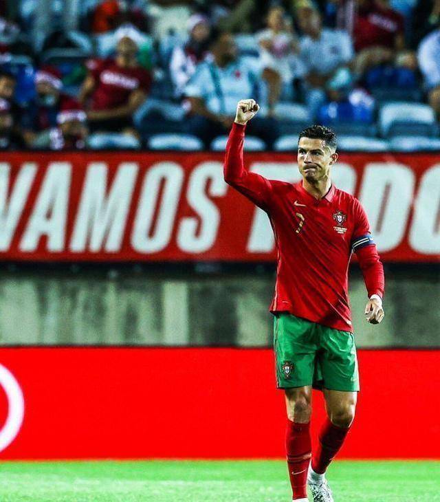 原创原创5分钟轰双响炮c罗又创世界纪录一战创6大神迹双线9场10球