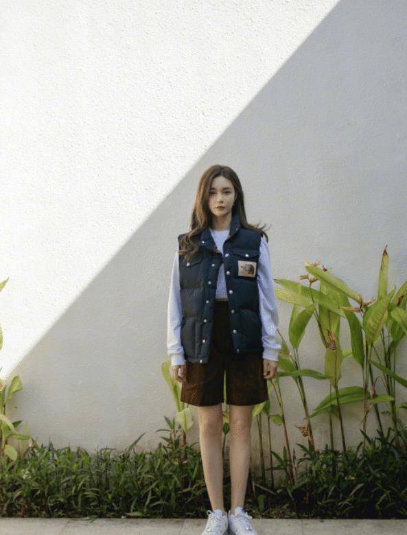 原创沈梦辰为秀灯管腿拿卫衣配5分裤女生都羡慕哭了