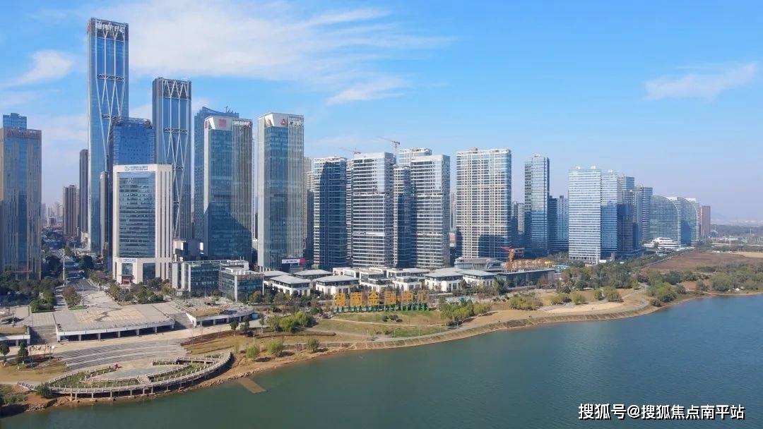 长沙江景大平层绕不开的王者——旭辉铂悦湘江,龙年正在以王的姿态