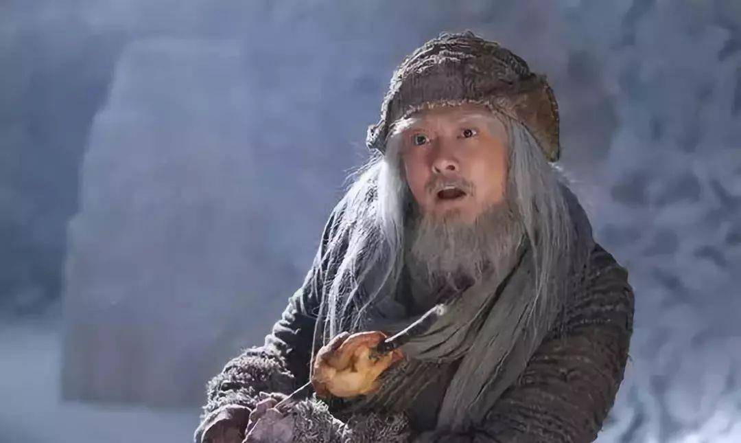 还有一个前提条件,就是必须内功根底牢固,乔峰当年得玄苦大师传授,七