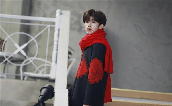 原创青你2出现神级歌手开口那刻蔡徐坤惊讶捂嘴自带闪光点