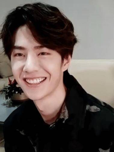 原创王一博真拉仇恨被钱枫透露背景后长得帅还有钱也是没谁了