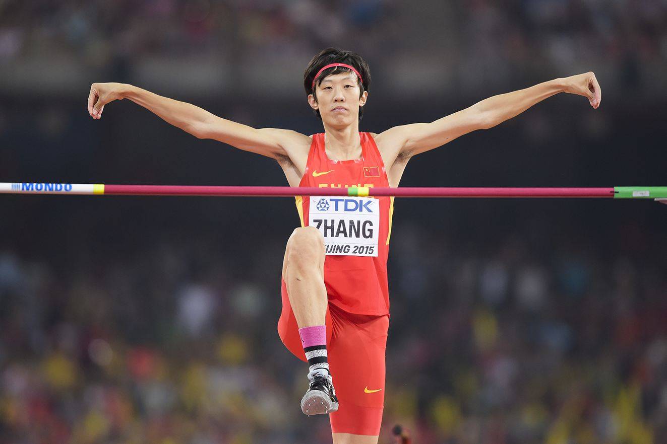 曾跳出2.38米的惊人成绩,​世界冠军张国伟,为什么被国家队开除?_跳