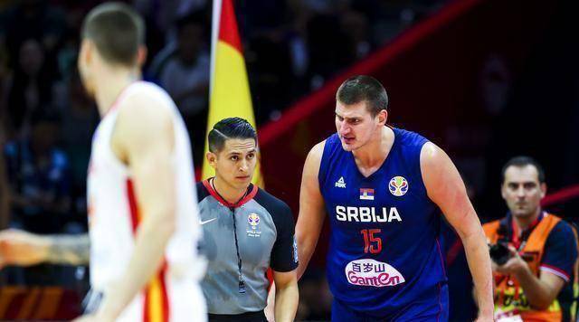 原创原创47分约基奇创个人联盟得分新高灵活的胖子成nba标杆