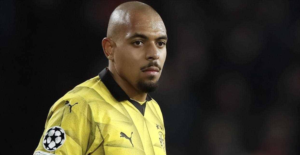 原创32球11助攻曼联盯上荷兰天才边锋想用桑乔交换英超两大