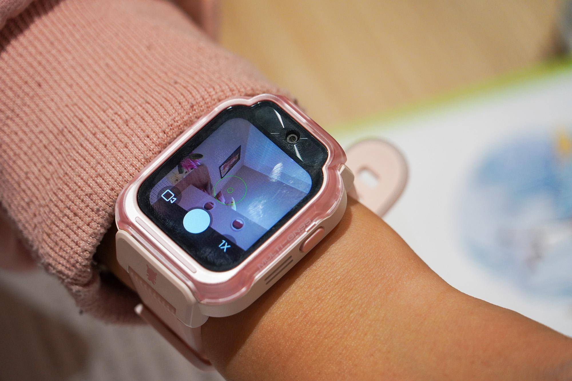 探索儿童手表的新时代:功能简约背后的智慧选择米兔儿童手表7