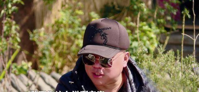 原创原创48岁孟非罕见拍小视频穿着朴素面容憔悴晒千金却被追着喊岳父