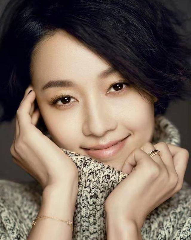 原创43岁马伊琍太会穿了她的时尚穿搭经竟然靠这一点学会你也美