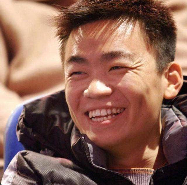 原创原创39岁王宝强庆农历生日派对简单低调愿一双儿女快乐成长显心酸